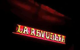 La Revuelta